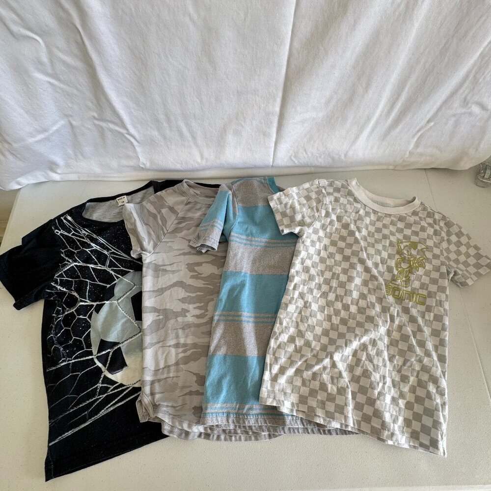 Set of 4 Boys Graphic & Patterned T-Shirts Size S/M